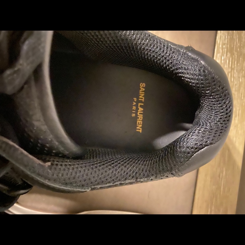 Saint Laurent Authentic SL24 Sneakers - Picture 3 of 7